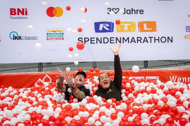 Press event for the RTL charity marathon in Cologne, 19 11 2025 At the RTL headquarters in Cologne Deutz, Joey Kelly and Wolfram Kons present the 24H BIRTHDAY CHALLENGE for the 30th RTL SPENDENMARATHON The 24-hour campaign with 20 company teams supports the STIFTUNG RTL WIR HELF Copyright: xBonn.digitalx
