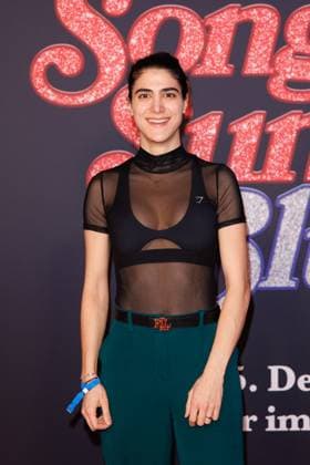 Premiere Song Sung Blue Melissa Bellissima at the European premiere of the movie Song Sung Blue at the Zoo Palast on 19 11 2025 in Berlin Copyright: xEventpressxKochanx