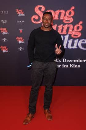 Premiere Song Sung Blue Jerry Kwarteng at the European premiere of the movie Song Sung Blue at the Zoo Palast on 19 11 2025 in Berlin Copyright: xEventpressxKochanx