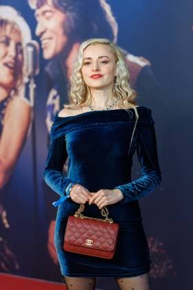 Premiere Song Sung Blue Anne Marie Waldeck at the European premiere of the movie Song Sung Blue at the Zoo Palast on 19 11 2025 in Berlin Copyright: xEventpressxKochanx