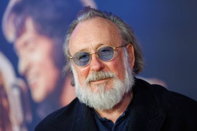 Premiere Song Sung Blue Friedrich Lichtenstein at the European premiere of the movie Song Sung Blue at the Zoo Palast on 19 11 2025 in Berlin Copyright: xEventpressxKochanx