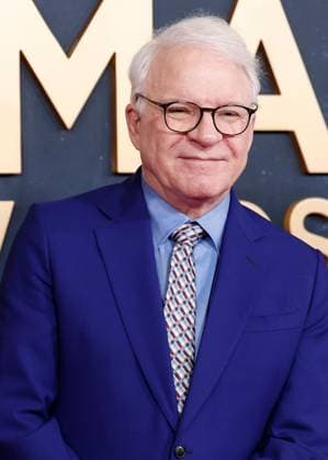 Steve Martin arrives on the red carpet for the 59th CMA Awards in Nashville, Tennessee, on Wednesday, November 19, 2025.  NAS20251119225 JOHNxANGELILLO