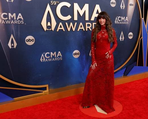 Ella Langley arrives on the red carpet for the 59th CMA Awards in Nashville, Tennessee, on Wednesday, November 19, 2025.  NAS20251119251 JOHNxANGELILLO