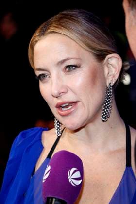 Song Sung Blue, film premiere at Zoo Palast, Berlin, 19 11 2025 Kate Hudson at the Red Carpet Photocall of SONG SUNG BLUE at Zoo Palast Berlin on 19 11 2025 Berlin Zoo Palast Copyright: xAnitaxBuggex