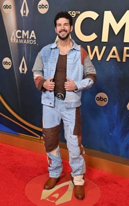 59th Annual CMA Awards - Arrivals Ben Johnson arriving at the 59th Annual Country Music Association Awards held at the Bridgestone Arena on November 19, 2025 in Nashville, TN. Nashville Bridgestone Arena Tennessee USA Copyright: xOConnor-Arroyo AFF-USA.comx