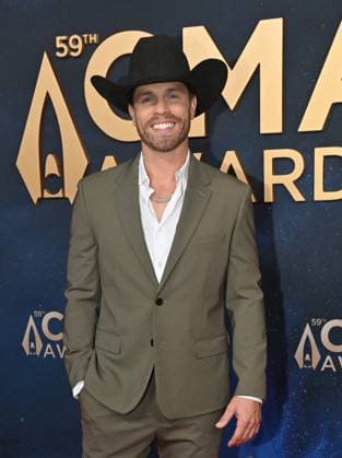 59th Annual CMA Awards - Arrivals Dustin Lynch arriving at the 59th Annual Country Music Association Awards held at the Bridgestone Arena on November 19, 2025 in Nashville, TN. Nashville Bridgestone Arena Tennessee USA Copyright: xOConnor-Arroyo AFF-USA.comx