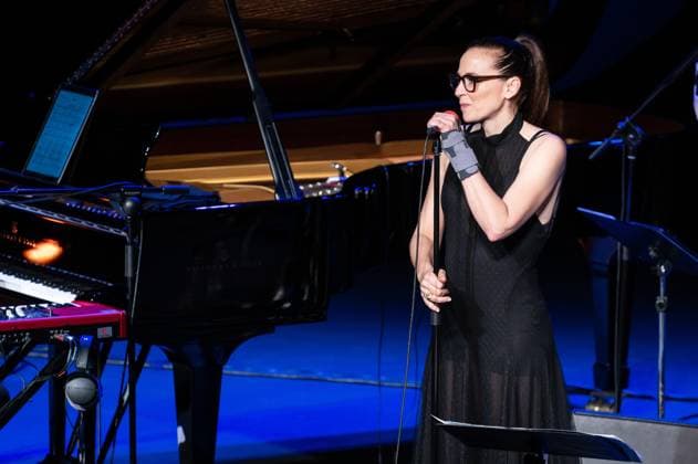 JAZZMADRID concert at the Fernanda Gómez Theatre in Madrid, Spain - 19 Nov 2025 Leonor Watling performs during the JAZZMADRID concert at the Fernanda Gómez Theatre in Madrid. Madrid Spain Copyright: xAtilanoxGarciax xSOPAxImagesx photo01001