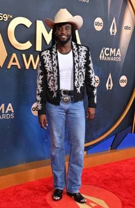 59th Annual CMA Awards - Arrivals Shaboozey arriving at the 59th Annual Country Music Association Awards held at the Bridgestone Arena on November 19, 2025 in Nashville, TN. Nashville Bridgestone Arena Tennessee USA Copyright: xOConnor-Arroyo AFF-USA.comx