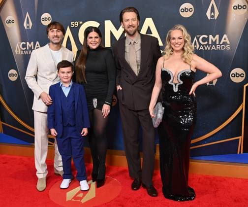 59th Annual CMA Awards - Arrivals Dave Haywood, Cash Van Haywood, Hilary Scott, Charles Kelley and Cassie McConnell arriving at the 59th Annual Country Music Association Awards held at the Bridgestone Arena on November 19, 2025 in Nashville, TN. Nashville Bridgestone Arena Tennessee USA Copyright: xOConnor-Arroyo AFF-USA.comx