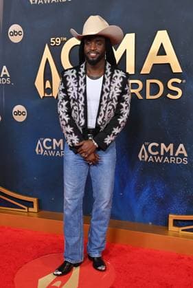 59th Annual CMA Awards - Arrivals Shaboozey arriving at the 59th Annual Country Music Association Awards held at the Bridgestone Arena on November 19, 2025 in Nashville, TN. Nashville Bridgestone Arena Tennessee USA Copyright: xOConnor-Arroyo AFF-USA.comx