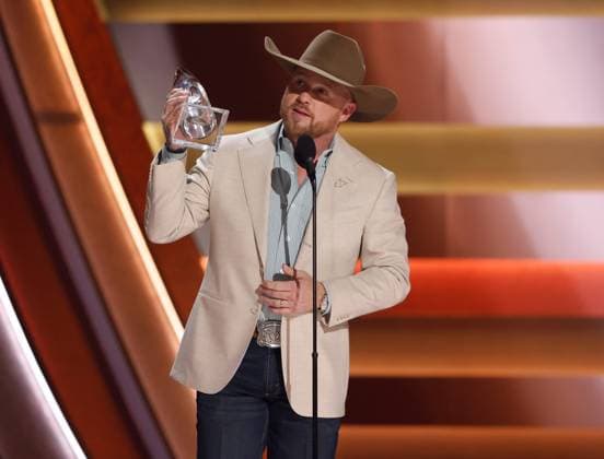 Cody Johnson accepts the award for Male Vocalist of the Year onstage during the 59th CMA Awards at the Bridgestone Arena in Nashville, Tennessee, on Wednesday, November 19, 2025.  NAS20251119347 JOHNxANGELILLO