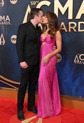 59th Annual CMA Awards - Arrivals Jett Puckett and Campbell Pookie Puckett arriving at the 59th Annual Country Music Association Awards held at the Bridgestone Arena on November 19, 2025 in Nashville, TN. Nashville Bridgestone Arena Tennessee USA Copyright: xOConnor-Arroyo AFF-USA.comx