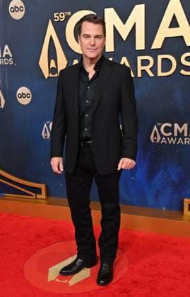59th Annual CMA Awards - Arrivals Chris O Donnell arriving at the 59th Annual Country Music Association Awards held at the Bridgestone Arena on November 19, 2025 in Nashville, TN. Nashville Bridgestone Arena Tennessee USA Copyright: xOConnor-Arroyo AFF-USA.comx