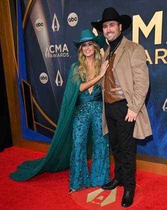 59th Annual CMA Awards - Arrivals Lainey Wilson and Devlin Duck Hodges arriving at the 59th Annual Country Music Association Awards held at the Bridgestone Arena on November 19, 2025 in Nashville, TN. Nashville Bridgestone Arena Tennessee USA Copyright: xOConnor-Arroyo AFF-USA.comx
