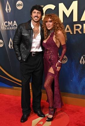 59th Annual CMA Awards - Arrivals Morgan Evans and Laci Kaye Booth arriving at the 59th Annual Country Music Association Awards held at the Bridgestone Arena on November 19, 2025 in Nashville, TN. Nashville Bridgestone Arena Tennessee USA Copyright: xOConnor-Arroyo AFF-USA.comx