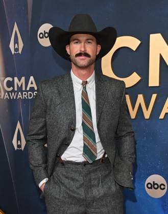 59th Annual CMA Awards - Arrivals Riley Green arriving at the 59th Annual Country Music Association Awards held at the Bridgestone Arena on November 19, 2025 in Nashville, TN. Nashville Bridgestone Arena Tennessee USA Copyright: xOConnor-Arroyo AFF-USA.comx
