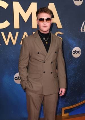 59th Annual CMA Awards - Arrivals Graham Barham arriving at the 59th Annual Country Music Association Awards held at the Bridgestone Arena on November 19, 2025 in Nashville, TN. Nashville Bridgestone Arena Tennessee USA Copyright: xCurtisxHilbunx xAFF-USA.COMx