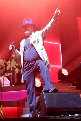 19 11 2025, Jamiroquai, singer Jay Kay, in concert at the Uber Arena in Berlin, pop, music, British acid jazz funk band, Berlin Germany, Germany