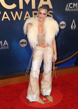 59th Annual CMA Awards - Arrivals Cece arriving at the 59th Annual Country Music Association Awards held at the Bridgestone Arena on November 19, 2025 in Nashville, TN. Nashville Bridgestone Arena Tennessee USA Copyright: xCurtisxHilbunx xAFF-USA.COMx