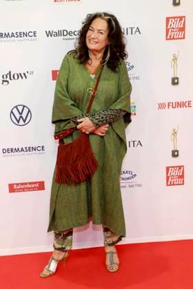 abb Gabo photographer as a guest on the red carpet at the award ceremony of the Golden Image of Women 2025 at the Theater im Hafen on 19 11 2025 in Hamburg Hamburg Germany