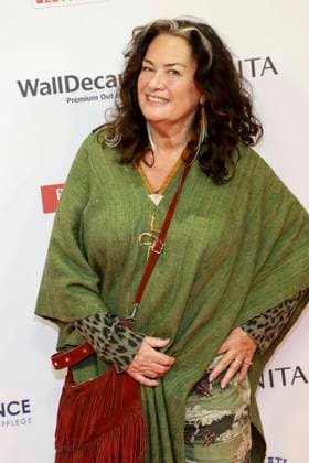 abb Gabo photographer as a guest on the red carpet at the award ceremony of the Golden Image of Women 2025 at the Theater im Hafen on 19 11 2025 in Hamburg Hamburg Germany