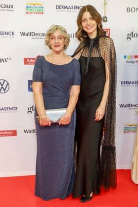 abb Christina Schreiber, Eva Padberg as guests on the red carpet at the award ceremony of the Golden Image of Women 2025 at the Theater im Hafen on 19 11 2025 in Hamburg Hamburg Germany