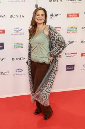 abb Elisabeth Lanz actress as a guest on the red carpet at the award ceremony of the Golden Image of a Woman 2025 at the Theater im Hafen on 19 11 2025 in Hamburg Hamburg Germany