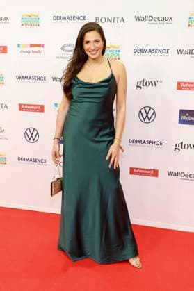 abb Sally as a guest on the red carpet at the award ceremony of the Golden Image of a Woman 2025 at the Theater im Hafen on 19 11 2025 in Hamburg Hamburg Germany