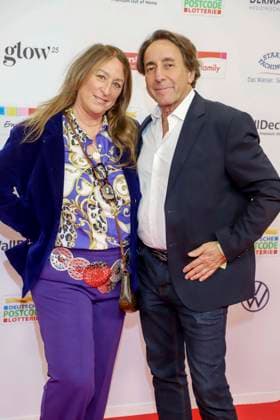 abb Natascha Landuris, Dieter Landuris as guests on the red carpet at the Golden Image of a Woman 2025 award ceremony at the Theater im Hafen on 19 11 2025 in Hamburg Hamburg Germany