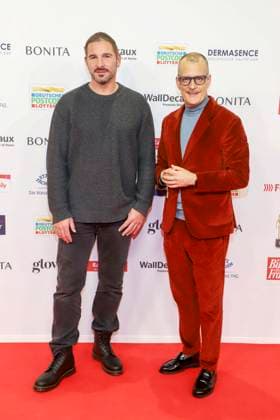 abb Benjamin Piwko, Eckart Knoche as guests on the red carpet at the award ceremony of the Golden Image of a Woman 2025 at the Theater im Hafen on 19 11 2025 in Hamburg Hamburg Germany