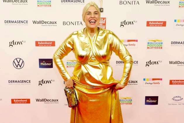 abb Elena Uhlig actress Golden Dress as a guest on the red carpet at the award ceremony of the Golden Image of the Woman 2025 at the Theater im Hafen on 19 11 2025 in Hamburg Hamburg Germany