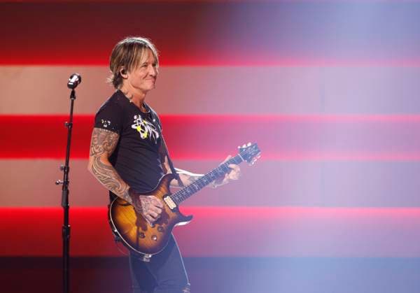 Keith Urban performs at the 59th CMA Awards at the Bridgestone Arena in Nashville, Tennessee, on Wednesday, November 19, 2025.  NAS202511192008 JOHNxANGELILLO