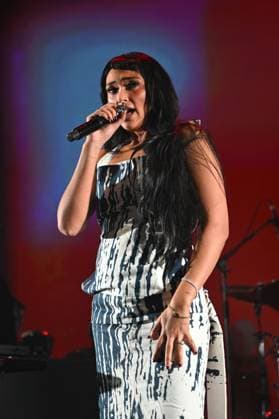 Joy Crookes performing at Brixton Academy LONDON, ENGLAND - NOVEMBER 19: Joy Crookes performing at Brixton Academy on November 19, 2025 in London, England. CAP MAR MAR Great Britain Copyright: xMartinxHarris CapitalxPicturesx