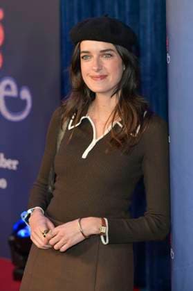 Marie Nasemann at the European premiere of the movie Song Sung Blue at Zoo Palast Berlin, 19 11 2025 Foto:xM.xBehrensx xFuturexImagex blue_5115