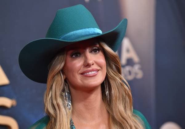 59th Annual CMA Awards - Arrivals Lainey Wilson arriving at the 59th Annual Country Music Association Awards held at the Bridgestone Arena on November 19, 2025 in Nashville, TN. Nashville Bridgestone Arena Tennessee USA Copyright: xOConnor-Arroyo AFF-USA.comx
