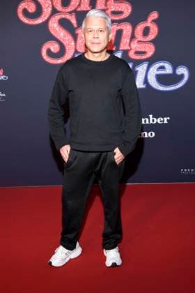 abb Markus Kavka as a guest on the red carpet at the European premiere of the movie Song Sung Blue at Zoo Palast Berlin on 19 11 2025 in Berlin Berlin Germany