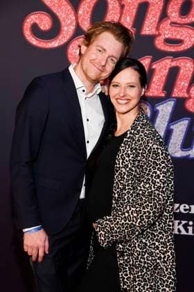 abb Johannes Heinrichs and Nadja Jo Klapper as guests on the red carpet at the European premiere of the movie Song Sung Blue at Zoo Palast Berlin on 19 11 2025 in Berlin Berlin Germany