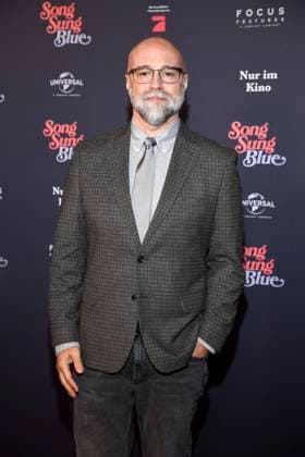 abb Craig Brewer as a guest on the red carpet at the European premiere of the movie Song Sung Blue at Zoo Palast Berlin on 19 11 2025 in Berlin Berlin Germany