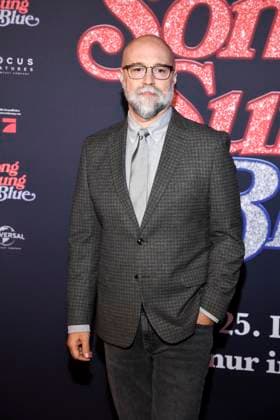 abb Craig Brewer as a guest on the red carpet at the European premiere of the movie Song Sung Blue at Zoo Palast Berlin on 19 11 2025 in Berlin Berlin Germany