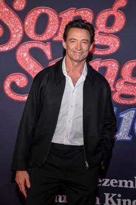 abb Hugh Jackman on the red carpet at the European premiere of the movie Song Sung Blue at Zoo Palast Berlin on 19 11 2025 in Berlin Berlin Germany
