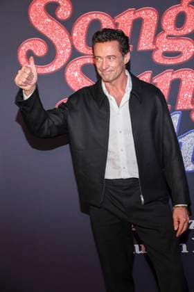 abb Hugh Jackman on the red carpet at the European premiere of the movie Song Sung Blue at Zoo Palast Berlin on 19 11 2025 in Berlin Berlin Germany