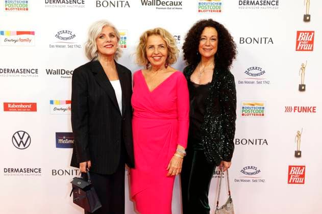 Birgit Schrowange, Michaela May und Barbara Wussow bei der 18. Verleihung der Goldenen Bild der Frau 2025 im Stage Theater im Hafen. Hamburg, 19.11.2025 Foto:xC.xTamckex xFuturexImagex goldene_bild_5225