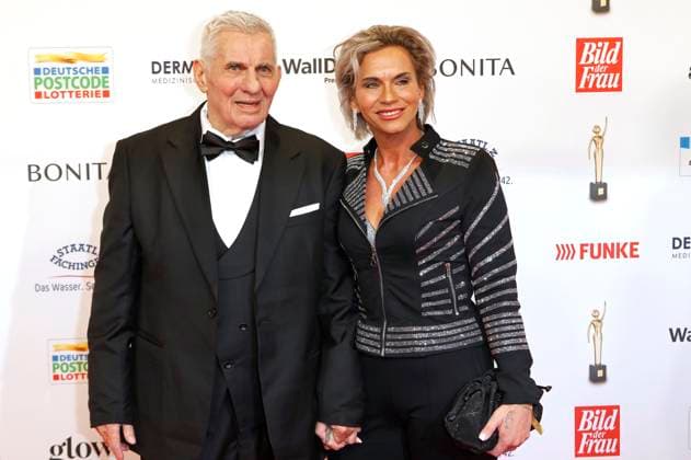 Heinz Hoenig mit Ehefrau Annika Kärsten-Hoenig bei der 18. Verleihung der Goldenen Bild der Frau 2025 im Stage Theater im Hafen. Hamburg, 19.11.2025 Foto:xC.xTamckex xFuturexImagex goldene_bild_5251