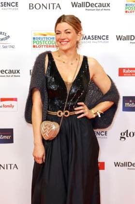 Nina Bott bei der 18. Verleihung der Goldenen Bild der Frau 2025 im Stage Theater im Hafen. Hamburg, 19.11.2025 Foto:xC.xTamckex xFuturexImagex goldene_bild_5272