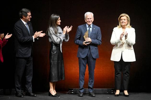 40th anniversary of the creation of the CEOE Foundation The President of the CEOE, Antonio Garamendi, Queen Letizia and the President of the CEOE Foundation, Fátima Bánez, attend the celebration of the 40th anniversary of the creation of the CEOE Foundation at the Teatro Real in Madrid, on November 20, 2025, in Madrid Spain The event aims to highlight the role of Spanish companies as important players in the progress, modernization and welfare of Spanish society ANNIVERSARY ACT CEOE EMPRESAS 20 NOVEMBER 2025 José Madrid Madrid Madrid Spain  Copyright: xJosÃ xOlivax 7112640
