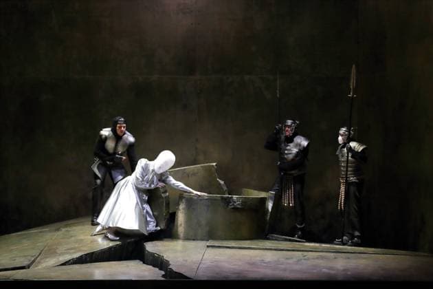 Agustin Gomez as Narraboth , Nicole Chevalier as Salome , Andrew Harris as Second Soldier and Philipp Meierhöfer as First Soldier , f l , during the photo rehearsal for Salome at the Komische Oper im Schillertheater in Berlin, November 19, 2025 Music drama in one