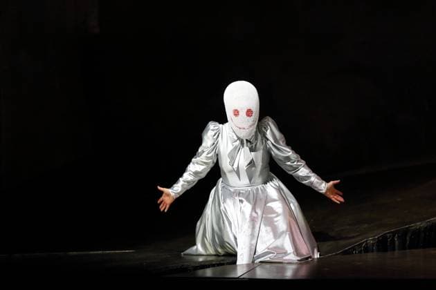 Nicole Chevalier as Salome during the photo rehearsal for Salome at the Komische Oper im Schillertheater in Berlin, November 19, 2025 Music drama in one act by Richard Strauss Musical direction James Gaffigan Production Evgeny Titov Stage Rufus Didwiszus Costumes Esther Bialas Premiere is on November 22, 2025 Komische Oper Berlin Salome