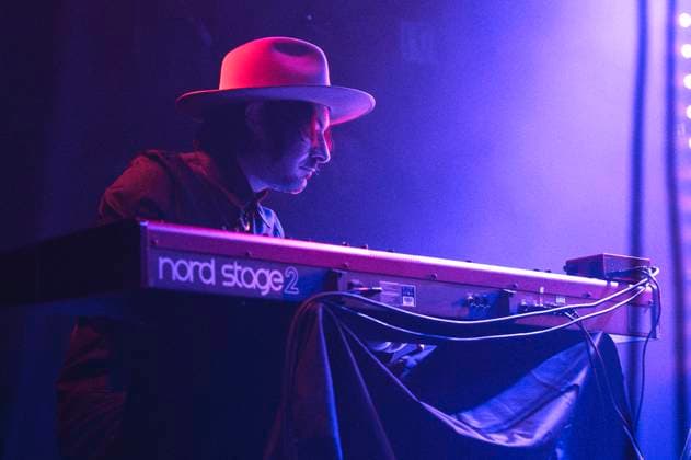 Alessandro Asso Stefana live at a concert of The Tomorrow Man Tour by Micah P Hinson at Monk Club Rome, 19 11 2025 Foto:xE.xVertollix xFuturexImagex hinson_5109