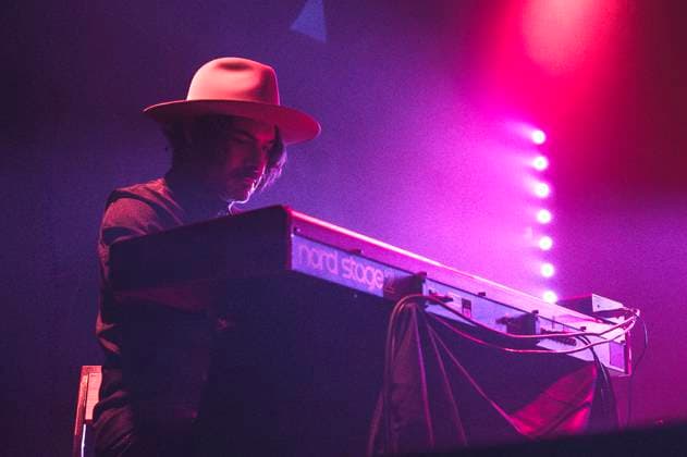 Alessandro Asso Stefana live at a concert of The Tomorrow Man Tour by Micah P Hinson at Monk Club Rome, 19 11 2025 Foto:xE.xVertollix xFuturexImagex hinson_5111