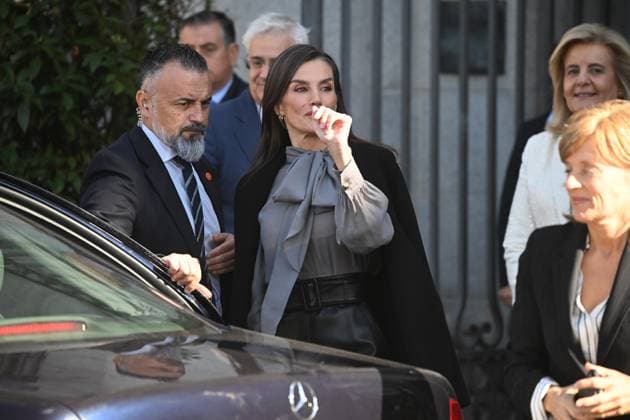 40th anniversary of the creation of the CEOE Foundation Queen Letizia leaves the Royal Theater after the celebration of the 40th anniversary of the creation of the CEOE Foundation, on November 20, 2025, in Madrid Spain The event aims to highlight the role of Spanish companies as relevant actors in the progress, modernization and welfare of Spanish society ANNIVERSARY ACT BUSINESSES CEOE LETIZIA QUEEN 20 NOVEMBER 2025 José Madrid Madrid Madrid Espana  Copyright: xJosÃ xOlivax 7112859